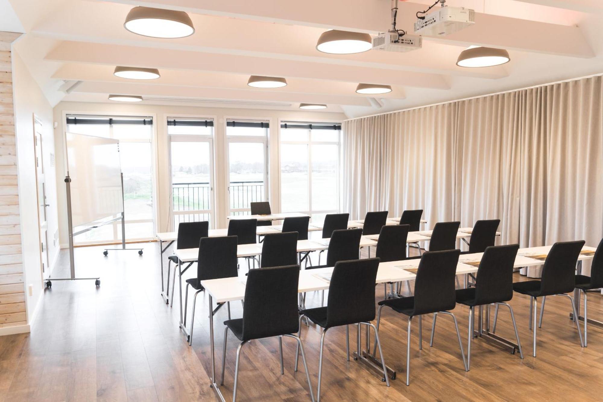 Halmstad Golfarena & Laegenheter Hotel 3*